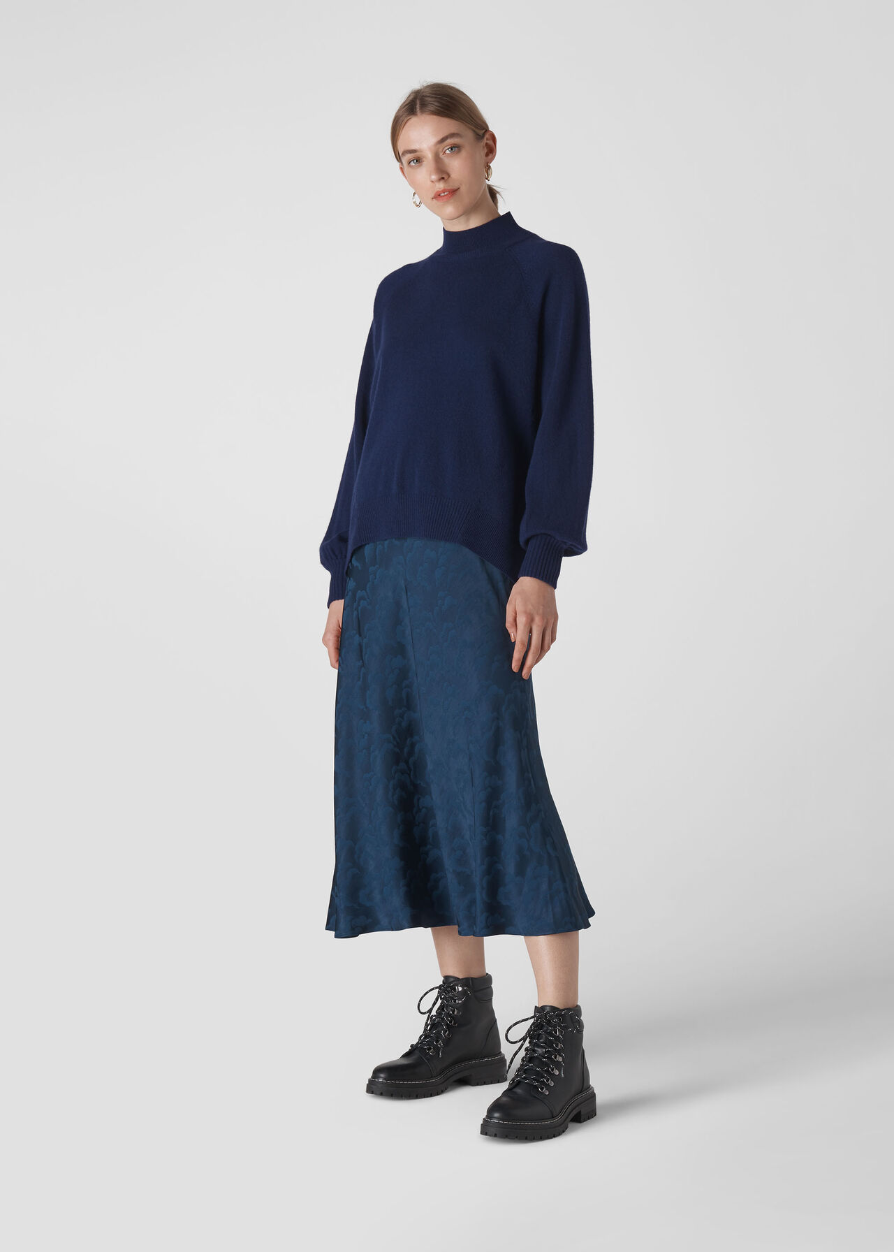 Funnel Neck Cashmere Knit Navy