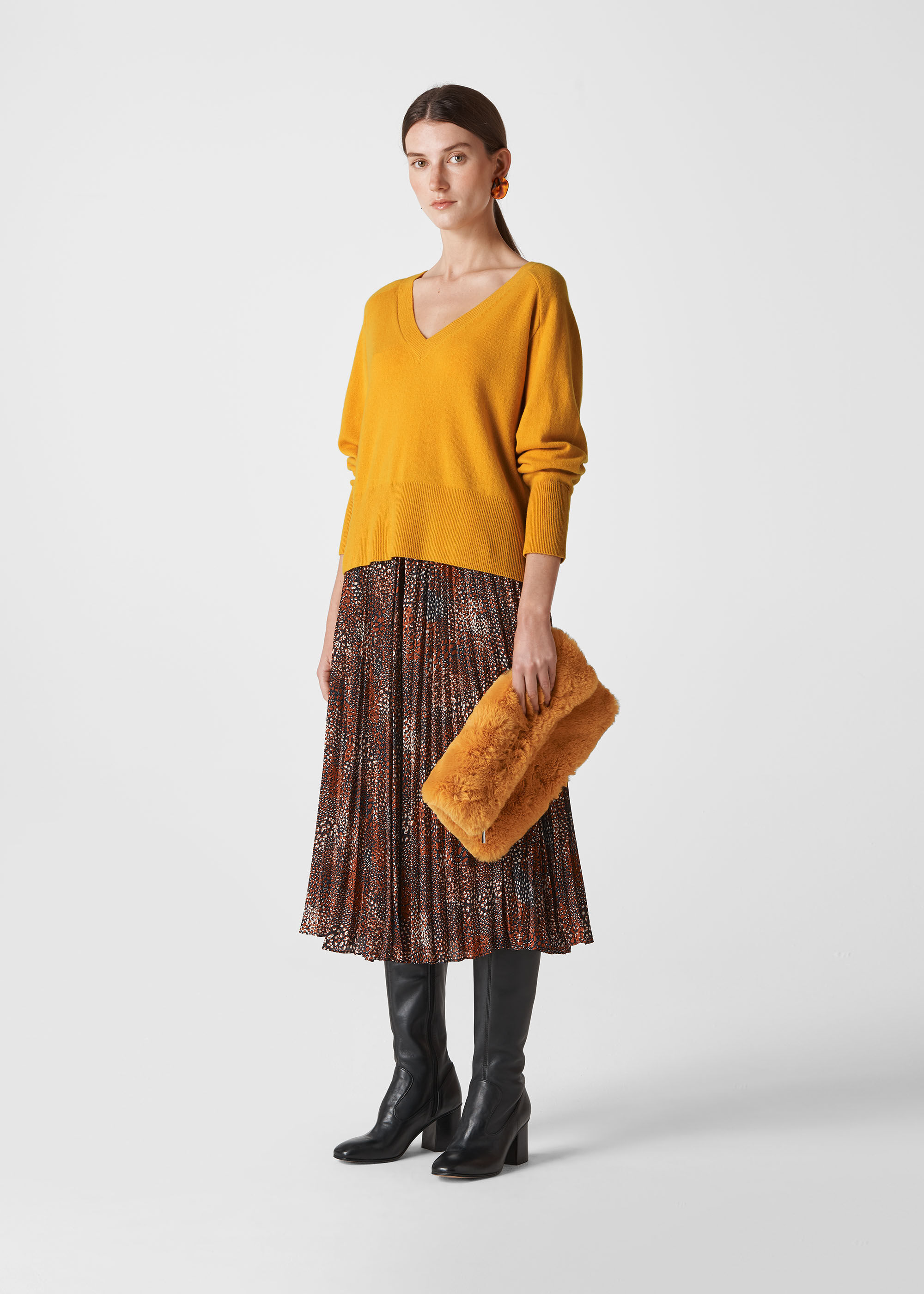 Mustard on sale cashmere jumper