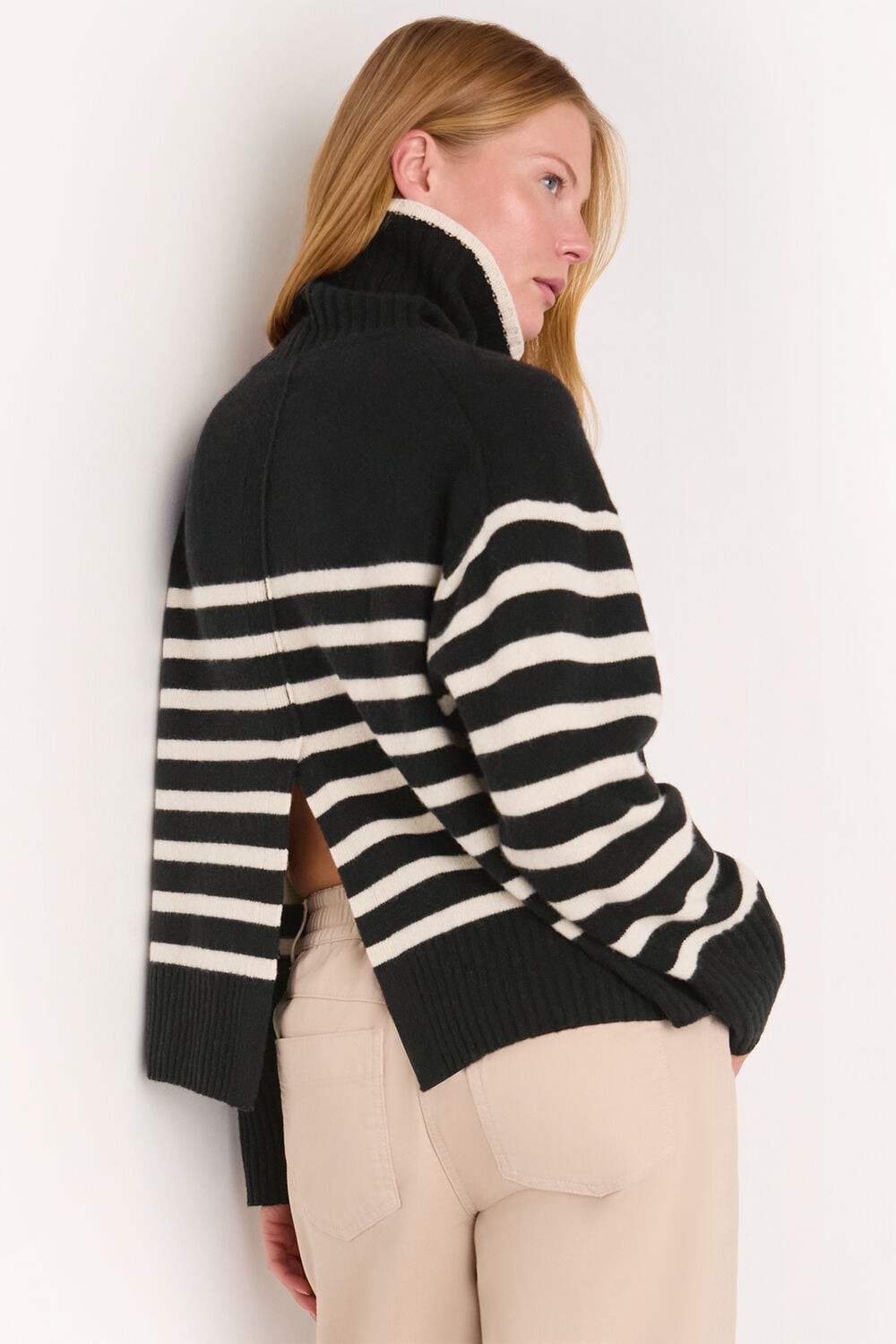 Stripe Wool Roll Neck