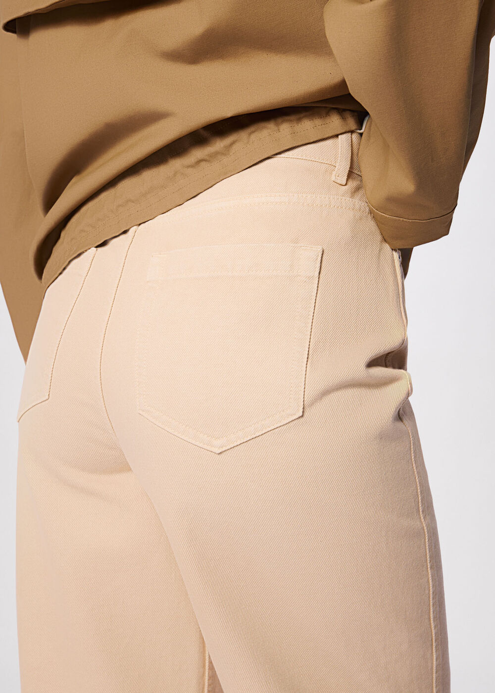 Authentic Barrel Leg Jean