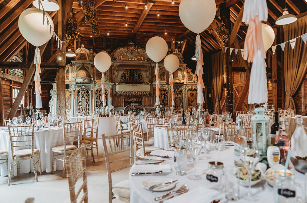 9 Wedding Instagram Accounts To Follow Inspiration Whistles