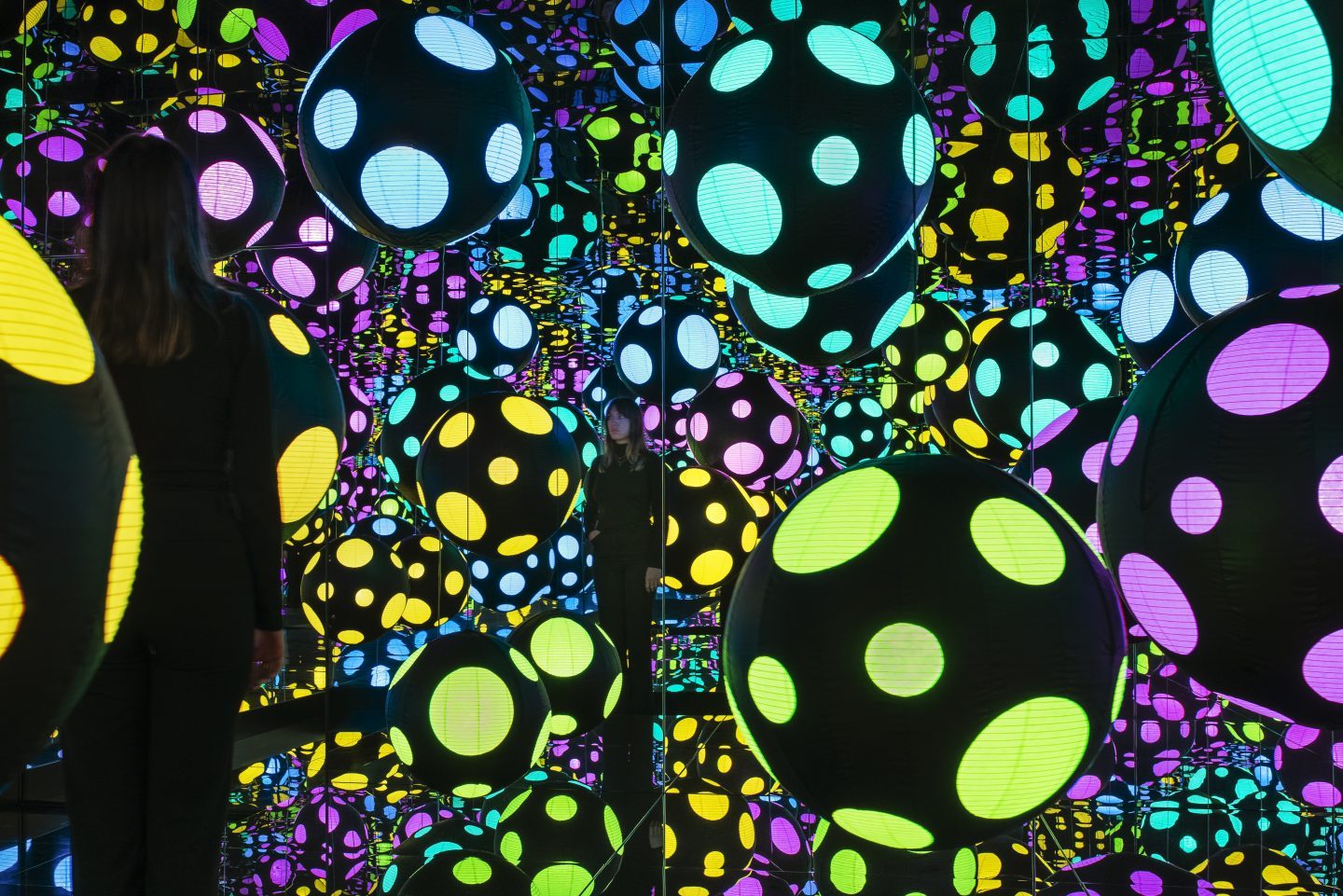 Yayoi Kusama's Signature Spots Return to Louis Vuitton - The New