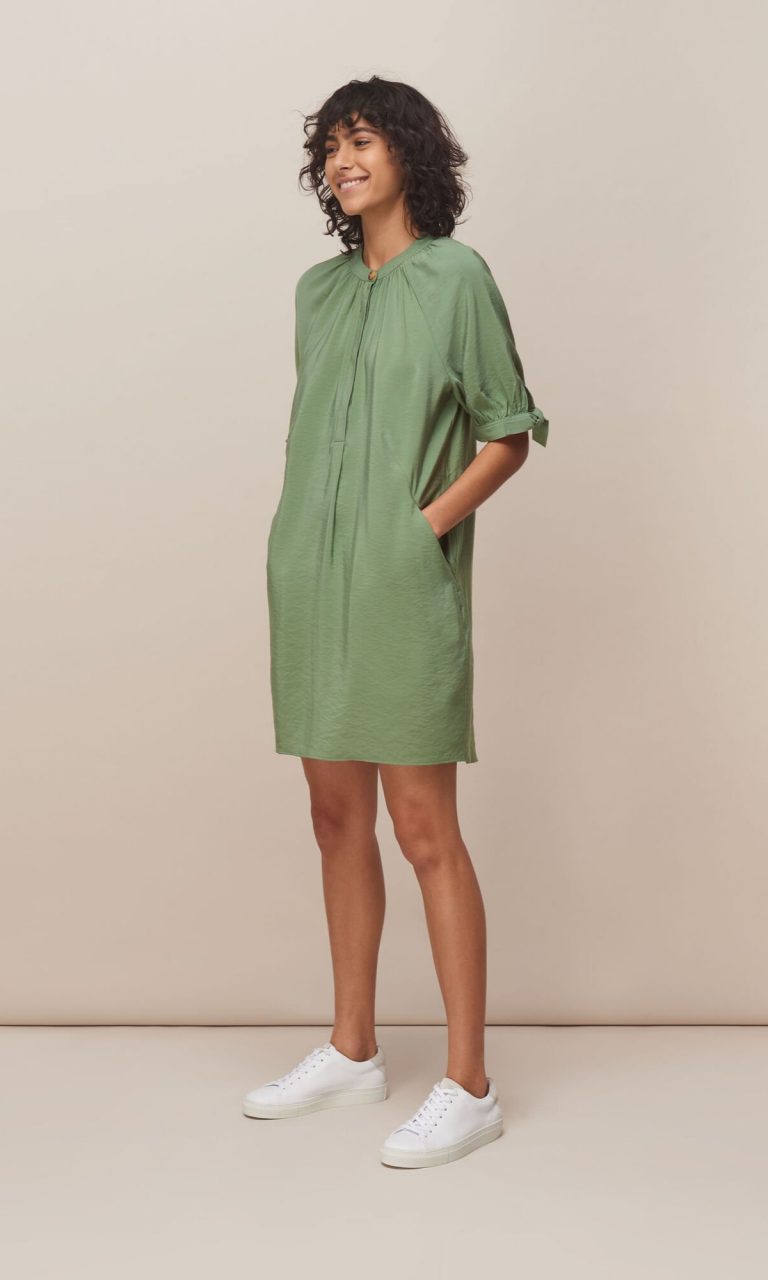 WHISTLES Women's clothing, contemporary fashion Whistles