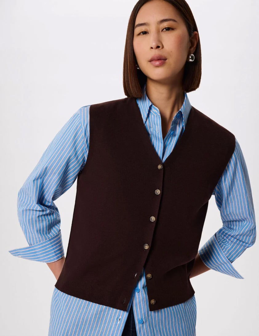 woman wearing funnel neck jumpers