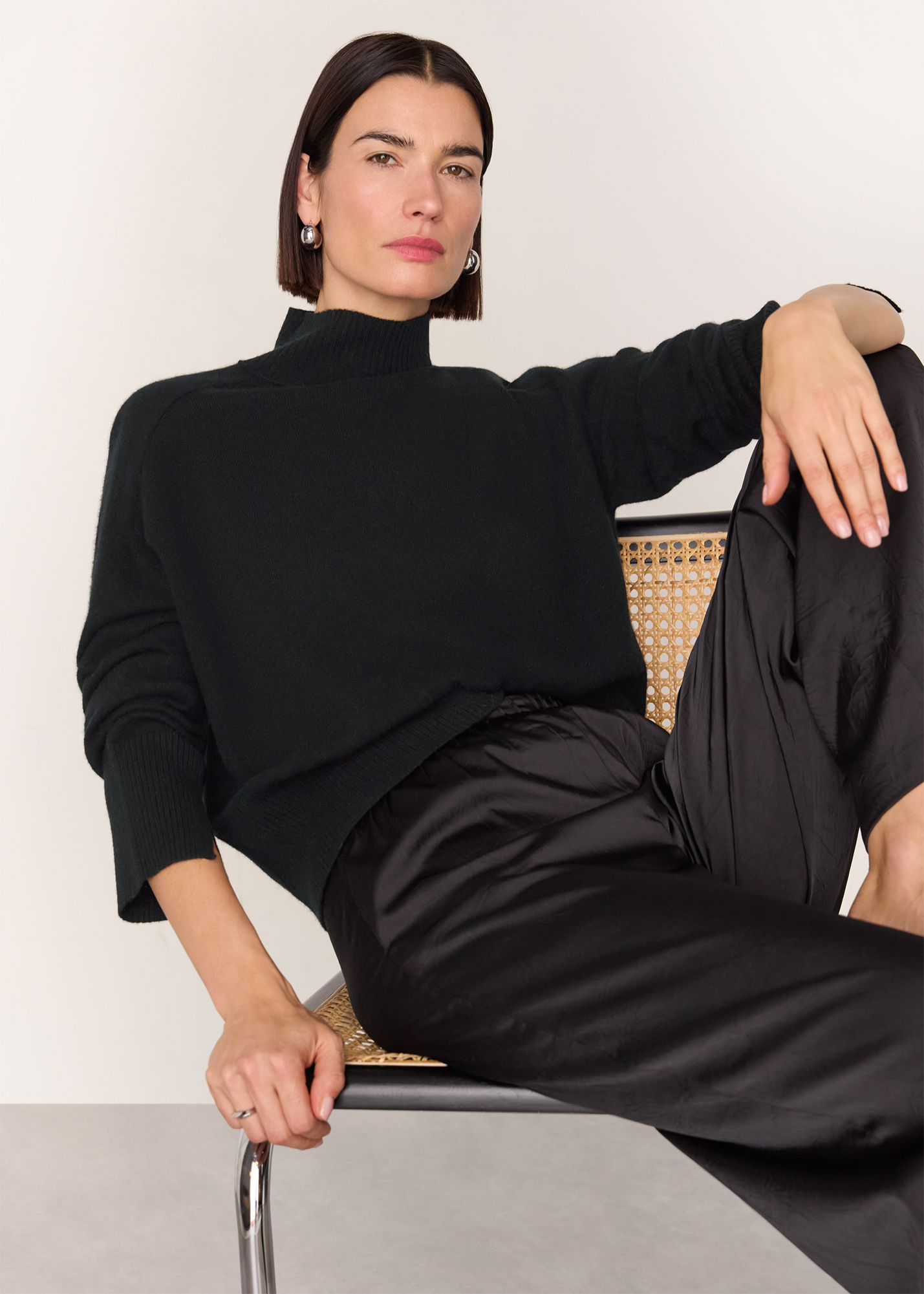 Whistles Women's Black Cashmere Funnel Neck Size M